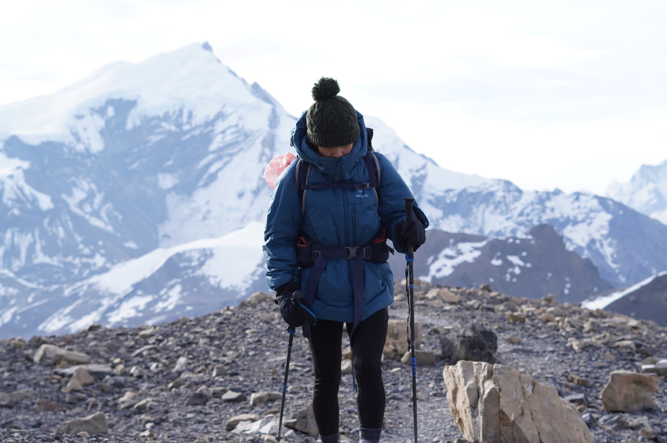 Dikshya making her up the last few thousand feet to the summit of Thorong La Pass