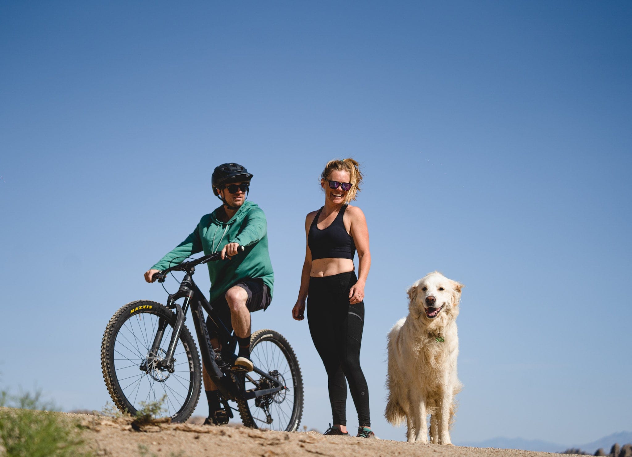 Alabama_Hills_Crowley_Tight_Sports_Bra_Dog.jpg