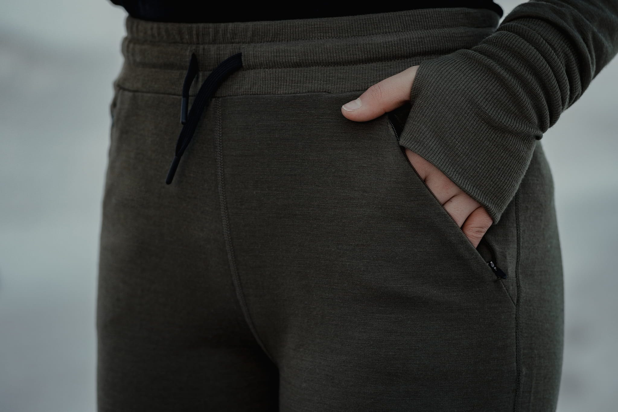 Tencel_zippered_pockets_joggers.jpg