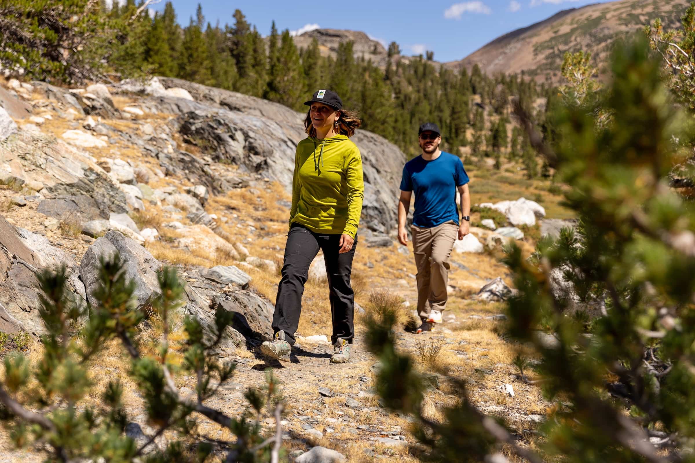 Twenty_lakes_basin_FW26_hiking_high_res_00035_3.jpg